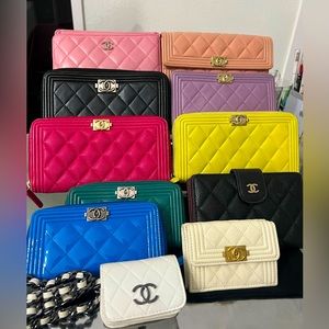 🥰Chanel Wallet Collection 🥰 Wallets are sold separately.😊